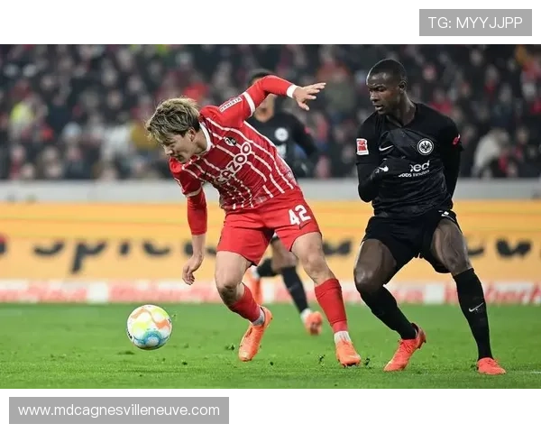 弗赖堡控球风格稳健,本赛季德甲持续提升进攻组织效率 弗赖堡控球风格稳健,本赛季德甲持续提升进攻组织效率