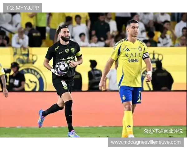 本泽马生涯评价争议：荣誉含金量与战术价值之争