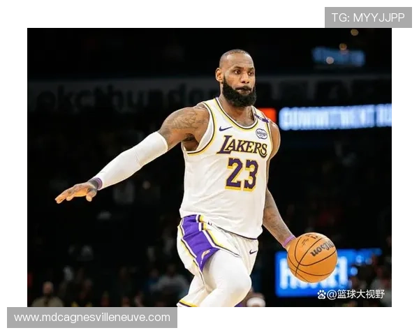 篮球比赛中的快攻犯规应该如何正确判定? 篮球比赛中的快攻犯规应该如何正确判定?
